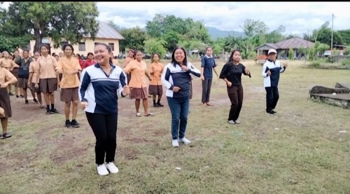 SENAM SEHAT, PEMANTAUAN PEMBERIAN TABLET TAMBAH DARAH DAN PEMERIKSAAN HB OLEH PETUGAS KESEHATAN PUSKESMAS ITENG